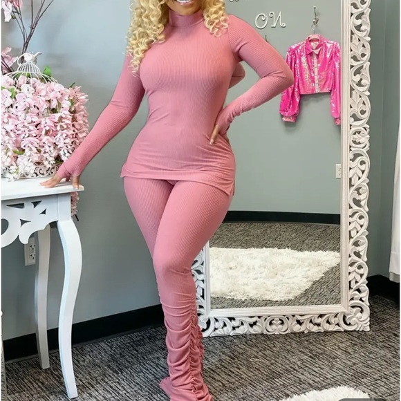 Cute outfit - Picture 2 of 5